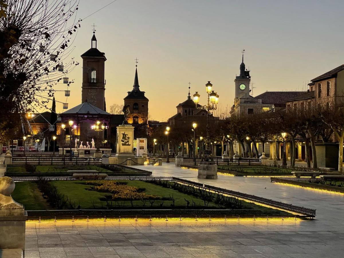 Sonar En La Plaza Cervantes 2 Alcalá de Henares Dış mekan fotoğraf